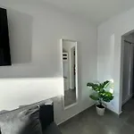 Big Studio Na Rua Da Oura,