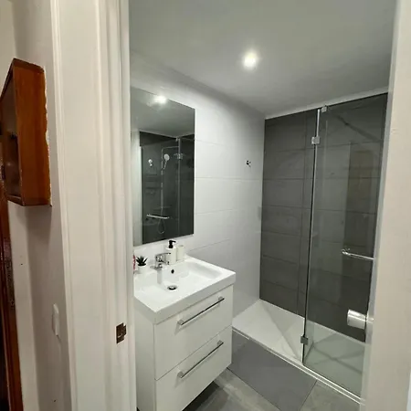 Big Studio Na Rua Da Oura, Apartament *