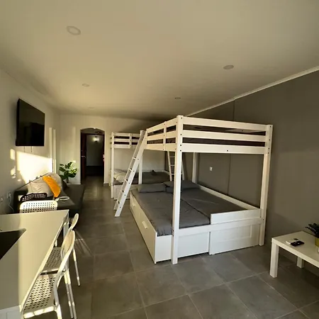 Big Studio Na Rua Da Oura,